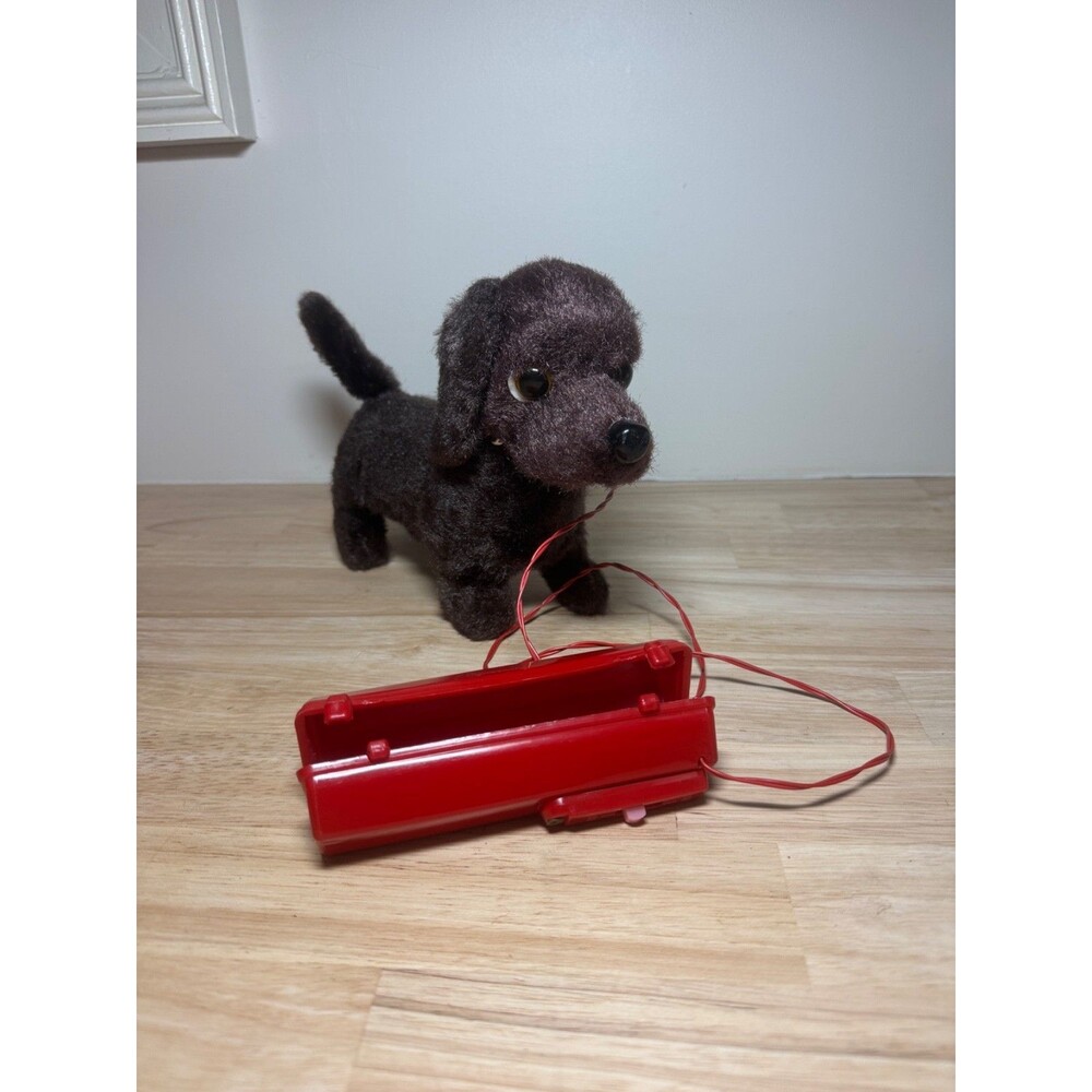 Vintage Everybody Loves "Cheerful" Puppy Battery Operated (WORKING)